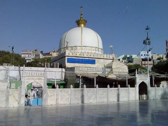 Better hold your hands, Delhi HC pulls up CAG for auditing Ajmer Sharif Dargah Better hold your hands, Delhi HC pulls up CAG for auditing Ajmer Sharif Dargah