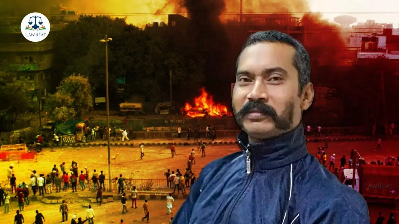 It’s Like We Plotted the Delhi Riots Conspiracy Over A Biryani Stall: Shadab Ahmed Before Delhi HC It’s Like We Plotted the Delhi Riots Conspiracy Over A Biryani Stall: Shadab Ahmed Before Delhi HC