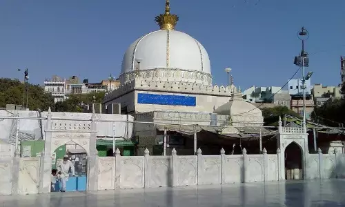 Better hold your hands, Delhi HC pulls up CAG for auditing Ajmer Sharif Dargah Better hold your hands, Delhi HC pulls up CAG for auditing Ajmer Sharif Dargah