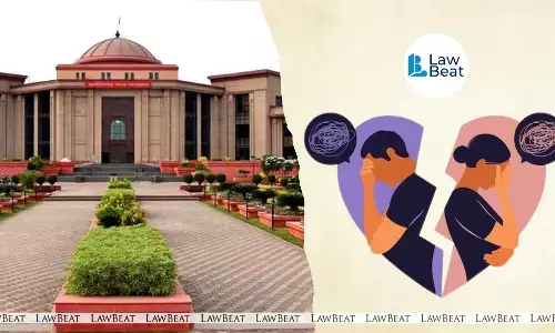 Divorced Wife Living in Adultery Not Entitled to Maintenance: Chhattisgarh High Court Divorced Wife Living in Adultery Not Entitled to Maintenance: Chhattisgarh High Court