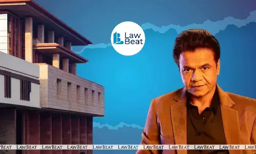 Bollywood actor Rajpal Yadav appearing before the Delhi High Court in connection with a cheque bounce and recovery case.