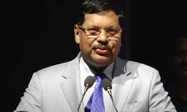 Chief Justice of India Bhushan Gavai at Bombay High Court foundation ceremony, says new building should be a “temple of justice, not a seven-star hotel.” Chief Justice of India Bhushan Gavai at Bombay High Court foundation ceremony, says new building should be a “temple of justice, not a seven-star hotel.”