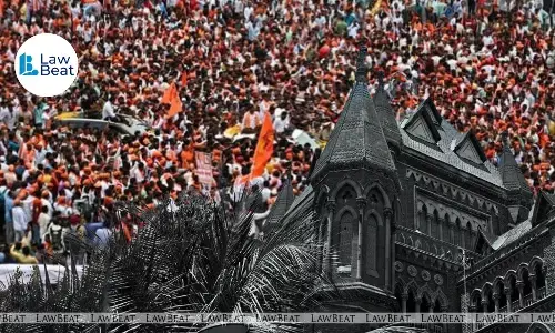 HC Cracks Down on Maratha Stir, Ultimatum to Vacate Azad Maidan by 3 PM HC Cracks Down on Maratha Stir, Ultimatum to Vacate Azad Maidan by 3 PM
