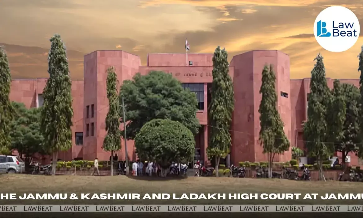 J&K and Ladakh HC Quashes FIR Alleging 85-Year-Old Father-in-Law Sexually harassed Daughter-in-Law J&K and Ladakh HC Quashes FIR Alleging 85-Year-Old Father-in-Law Sexually harassed Daughter-in-Law