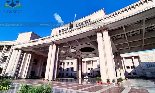 Allahabad High Court Lucknow Bench building
