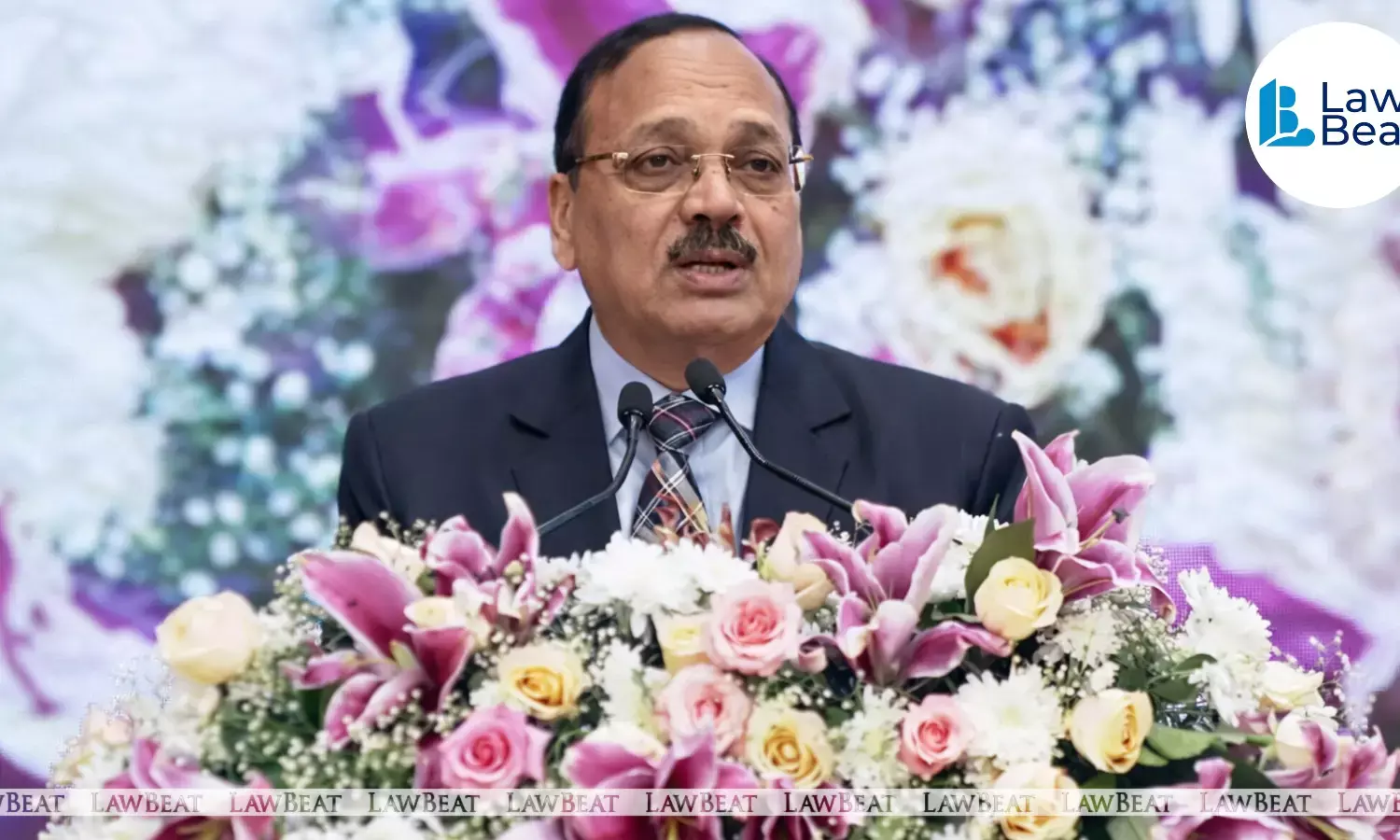 CJI Surya Kant speaking at a mediation symposium in Vijayawada alongside Andhra Pradesh Chief Minister N. Chandrababu Naidu. CJI Surya Kant speaking at a mediation symposium in Vijayawada alongside Andhra Pradesh Chief Minister N. Chandrababu Naidu.