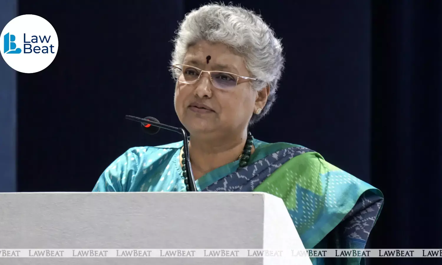 Justice B V Nagarathna speaking at the Kerala High Court during the Justice T S Krishnamoorthy Iyer Memorial Lecture on transformative constitutionalism and judicial independence.