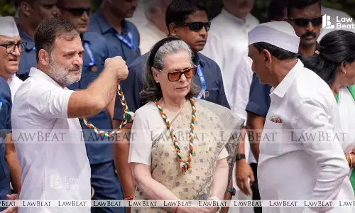 Sonia Gandhi and Rahul Gandhi faced a Delhi Police complaint over alleged conduct during Vande Mataram rendition at AICC headquarters Sonia Gandhi and Rahul Gandhi faced a Delhi Police complaint over alleged conduct during Vande Mataram rendition at AICC headquarters