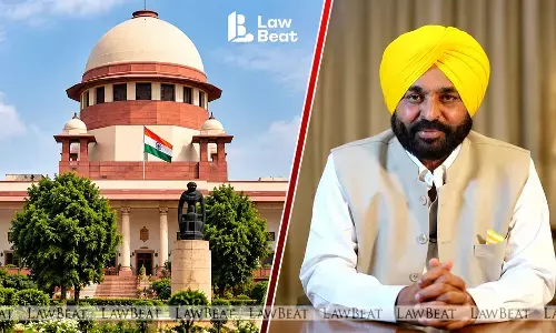 Supreme Court building in New Delhi in Punjab Government plea challenging CBI probe order linked to Punjab Chief Minister Bhagwant Mann’s office.