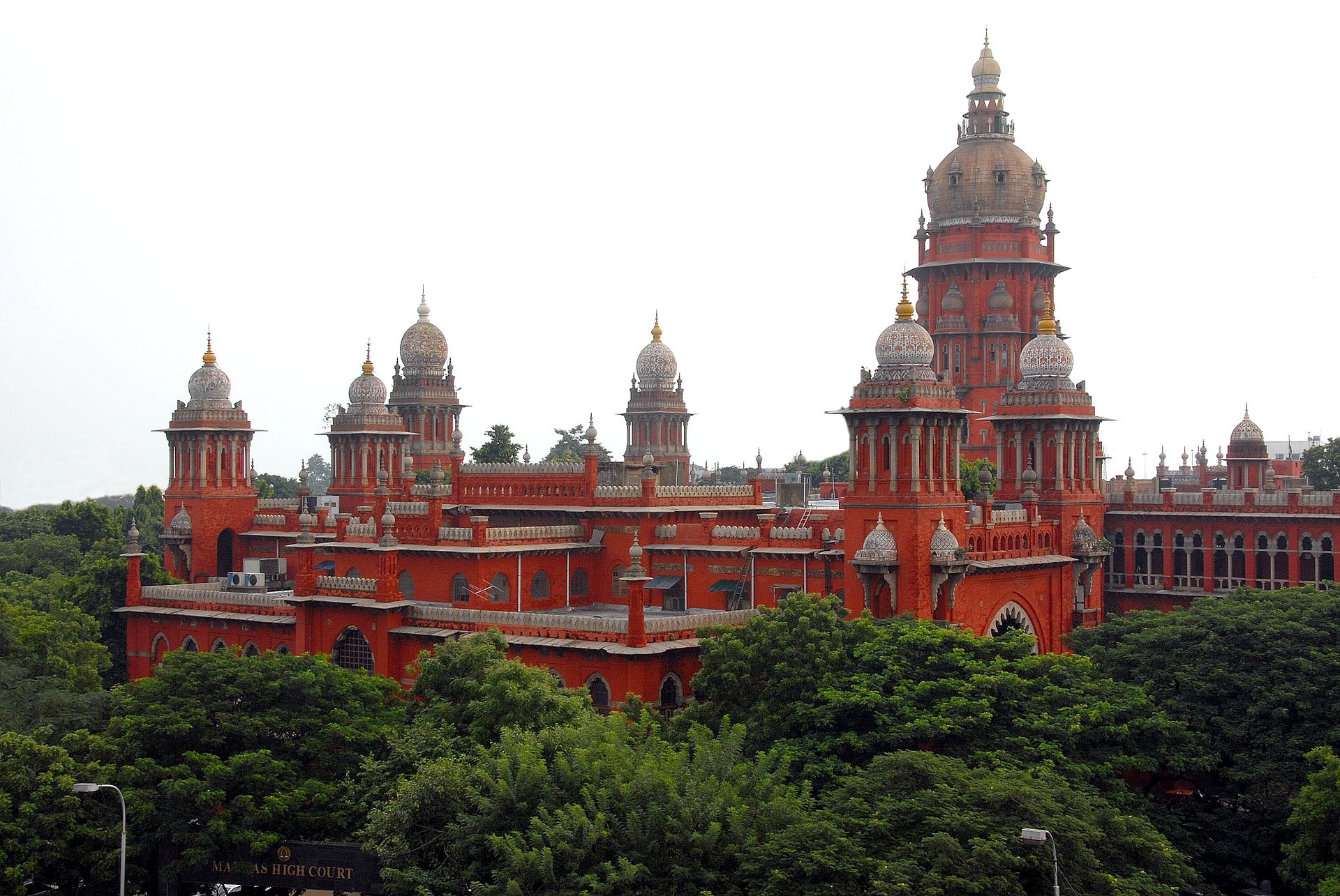 Teachers Eligibility Test is not applicable for teachers in Minority institutions: Madras High Court reiterates